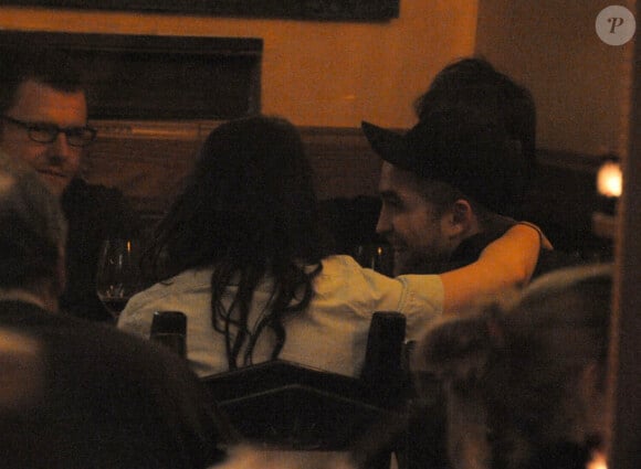 Kristen Stewart et Robert Pattinson à Paris le 3 mars 2012 : une escapade romantique ?