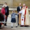 Lady Louise Windsor lors du dimanche de Pâques à Windsor, pour le service religieux en la chapelle Saint-George, le 8 avril 2012.
Le 11 avril 2012, la fille du prince Edward et de la comtesse Sophie de Wessex s'est cassé le bras gauche en tombant de cheval.