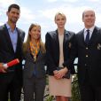 Novak Djokovic a reçu le 16 avril 2012 au Monte-Carlo Country Club, en présence de sa compagne Jelena Ristic, la Médaille en Vermeil de l'Education physique et des Sports de Monaco, remise par le prince Albert et la princesse Charlene.