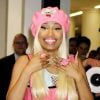 Heureuse, Nicki Minaj dédicace son album à Londres le 19 avril 2012
