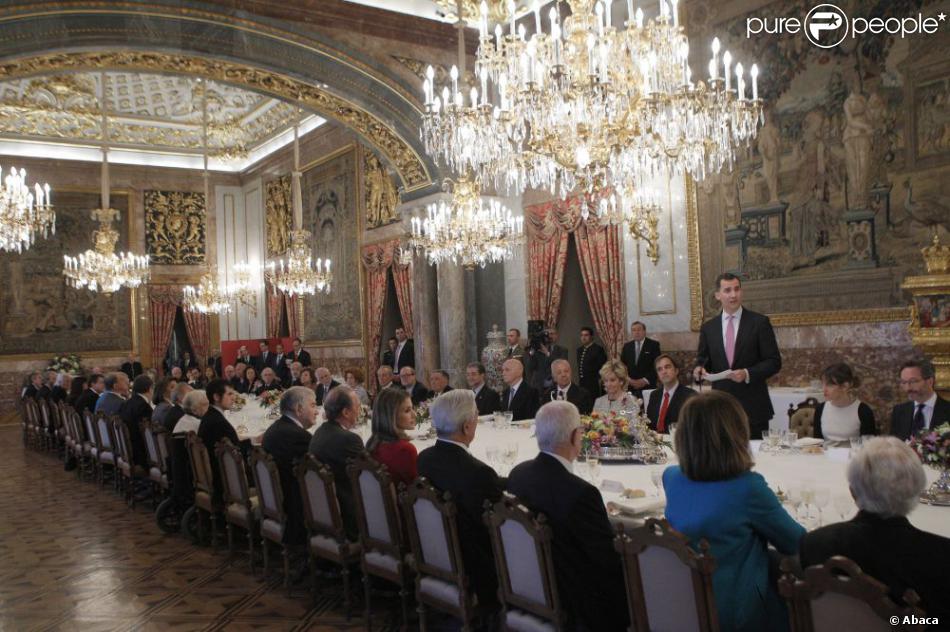 L'amour Royal De Ruyi Au Palais Déjeuner au palais royal de Madrid, vendredi 20 avril 2012, précédant