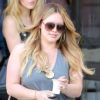 Hilary Duff sort de chez le coiffeur, le vendredi 20 avril à Los Angeles.