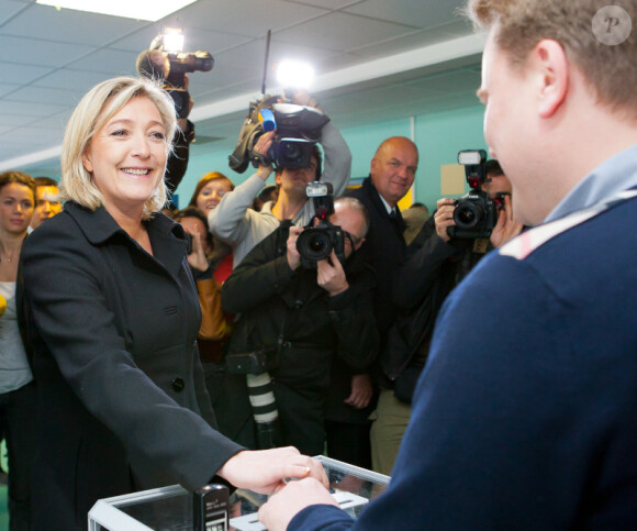 Marine le Pen le 22 avril 2012 à Henin-Beaumont