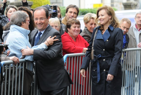 François Hollande et Valérie Trierweiler le 22 avril 2012 à Tulle