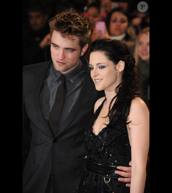 Kristen Stewart et Robert Pattinson le 16 novembre 2011