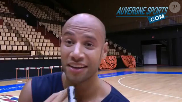 Xavier Delarue lance son site de basket - Ici, interrogé par Auvergne Sport.com