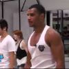 Cours de danse pour Mohamed dans Les Anges de la télé-réalité 4 le jeudi 3 mai 2012 sur NRJ 12