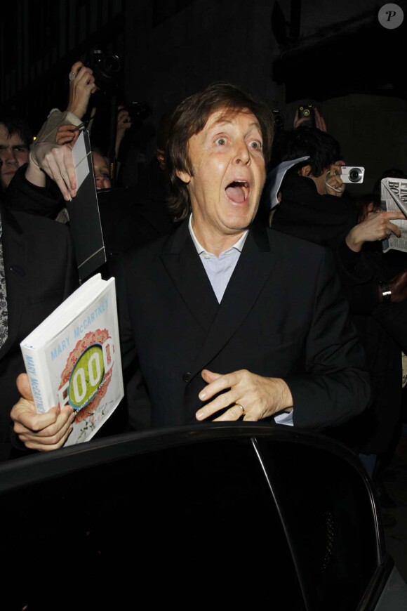 Paul McCartney au lancement du livre Food de sa fille Mary, à Londres, le 3 mai 2012.