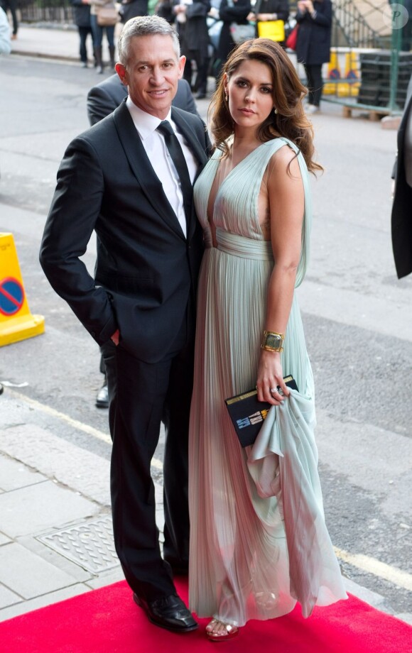 Danielle et Gary Lineker arrivent à la soirée du Thirty Club au Claridges de Londres, le 8 mai 2012.