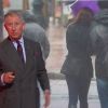 Le prince Charles présente, à la plus grande surprise des téléspectateurs, la météo sur la chaîne BBC Ecosse le 10 mai 2012