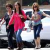 Jennifer Love Hewitt emmène sa mère au Nail Garden pour une manucure et chez El Torito pour déjeuner le samedi 12 mai 2012 à Los Angeles