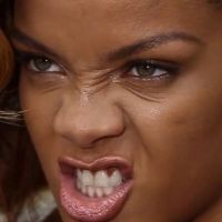 Rihanna, stylée pour la Fête des mères, se dévoile en coulisses