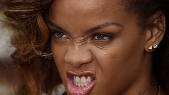 Rihanna, stylée pour la Fête des mères, se dévoile en coulisses