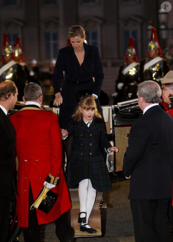 Le prince Edward, sa femme la comtesse Sophie de Wessex et leurs enfants arrivent le 13 mai 2012 au Diamond Jubilee Pageant, formidable spectacle équestre donné à Windsor en l'honneur de son jubilé de diamant, joué par plus de 550 chevaux et 1100 artistes du monde entier.