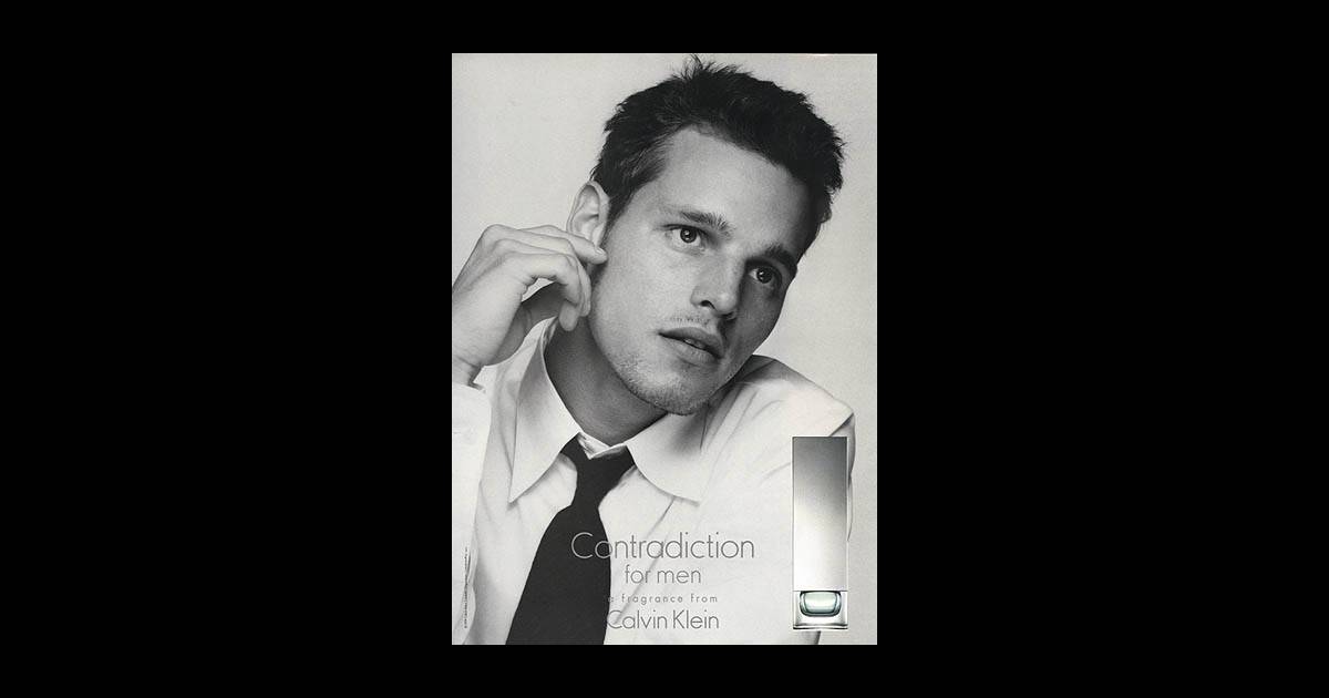 Justin Chambers pour le parfum Contradiction de Calvin Klein, au début des  années 90. - Purepeople