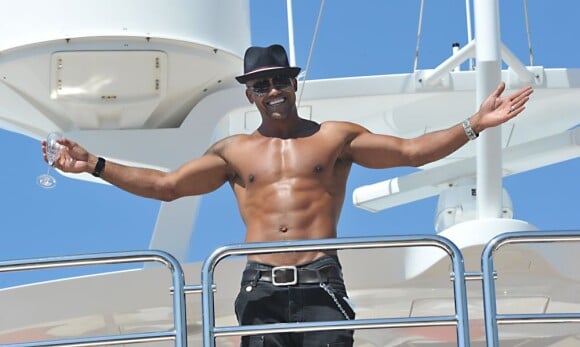 Shemar Moore à bord de son yacht, à Cannes, le 16 mai 2012.