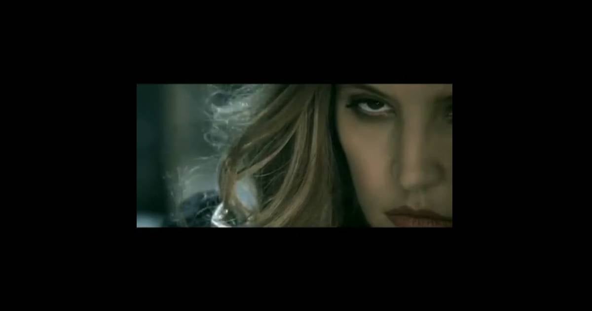 Lisa Marie Presley You Ain T Seen Nothin Yet Image extraite du clip You Ain't Seen Nothing Yet, de Lisa-Marie