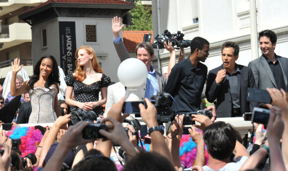 Jada Pinkett Smith, Jessica Chastain, Martin Short, Chris Rock, Ben Stiller et David Schwimmer font la promotion de Madagascar 3 à Cannes le 17 mai 2012
