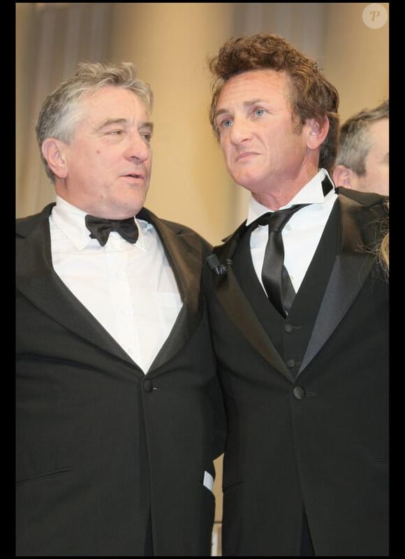 Robert de Niro et Sean Penn lors de la clôture du festival de Cannes 2008