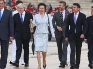 La princesse Anne et 'Sir' David Beckham ont pris le feu sacré des JO à Athènes