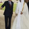 L'émir d'Abu Dhabi. La reine Elizabeth II accueillait à déjeuner à Windsor, pour son jubilé de diamant, les souverains de 26 pays, le 18 mai 2012. Possiblement le plus grand rassemblement de têtes couronnées depuis le couronnement de la monarque en 1953.