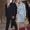Le prince Albert et la princesse Charlene de Monaco, élégante en tailleur Dior. 26 souverains, venus en couples pour la plupart, ont honoré le déjeuner donné par la reine Elizabeth II à Windsor le 18 mai 2012 pour son jubilé de diamant. Un rassemblement royal sans précédent depuis... le couronnement de la reine en 1953.