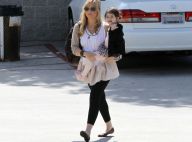 Sarah Michelle Gellar, enceinte et avec sa fille Charlotte, voit la vie en rose