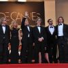Brad Pitt monte les marches du Palais des Festivals, pour son film Cogan - La Mort en Douce, à Cannes le 22 mai 2012 - ici aux côtés du réalisateur Andrew Dominik, la productrice Dede Gardner et ses partenaires Ray Liotta, Ben Mendelsohn, et Scoot McNairy