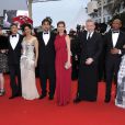 Diane Kruger et tous les membres du jury lors de la montée des marches de la cérémonie de clôture du Festival de Cannes 2012. Le 27 mai 2012.