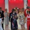 La princesse Charlene a suivi le Grand Prix de Monaco, le 27 mai 2012, entre le prince Albert, la comtesse Sophie de Wessex et les frères Andrea et Pierre Casiraghi, avant de prendre part à la cérémonie de remise des trophées, à l'issue de la victoire de Mark Webber.
