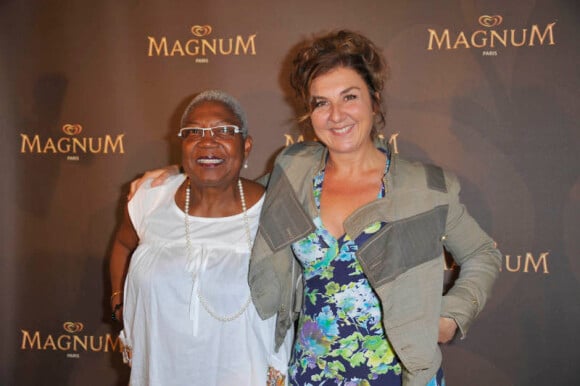 Firmine Richard et Nathalie Corre le 29 mai 2012 à Paris pour l'inauguration du café éphémère Magnum