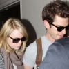 Emma Stone et Andrew Garfield à l'aéroport de Los Angeles, le 6 juin 2012.