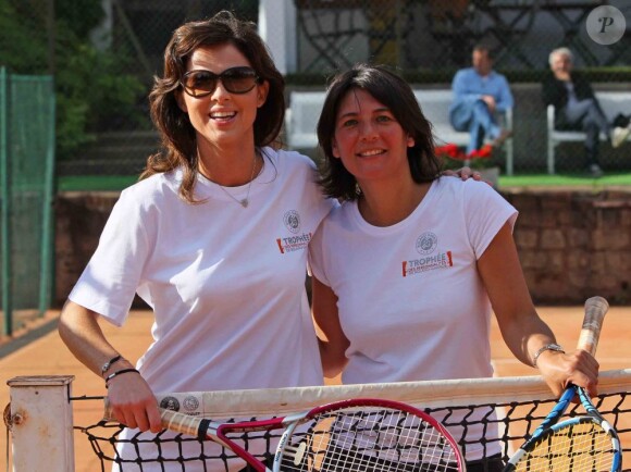 Caroline Barclay et Estelle Denis le 7 juin 2012 avant la finale du Trophée des Personnalités au Petit Jean-Bouin à quelques pas de Roland-Garros