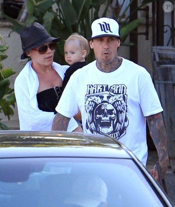 Pink, son mari Carey Hart et leur fille Willow, le 28 mai 2012 à Los Angeles