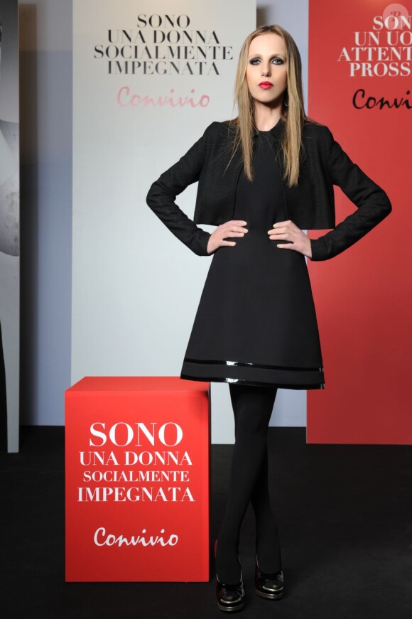 Allegra Versace lors de la soirée de charité Convivio à Milan. Le 7 juin 2012.