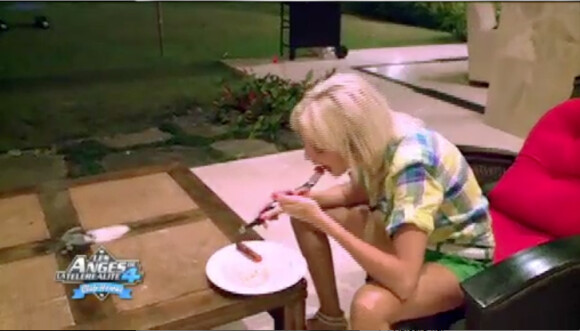 Marie dîne dans les Anges de la télé-réalité 4, lundi 11 juin 2012 sur NRJ 12