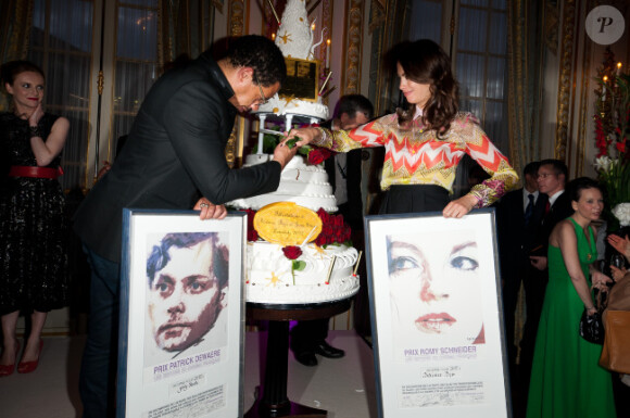 Bérénice Bejo et JoeyStarr lors de la cérémonie de remise des Prix Romy-Schneider & Patrick-Dewaere, à Paris, le 11 juin 2012