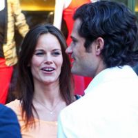 Le prince Carl Philip et Sofia Hellqvist en amoureux au coeur de Stockholm