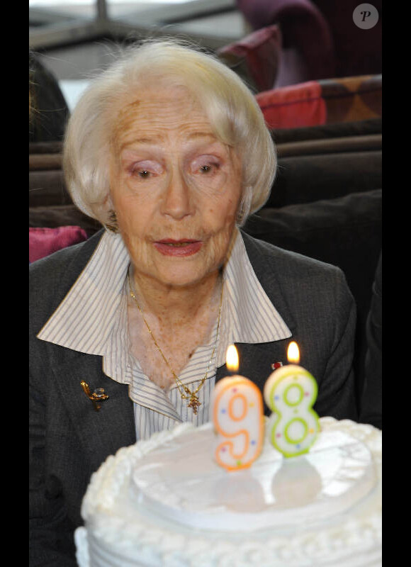 Gisèle Casadesus qui fête ses 98 ans, lors du festival du film de Cabourg le 14 juin 2012