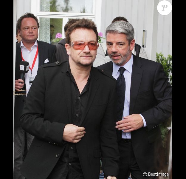 Bono lors d'un forum à Oslo le lundi 18 juin après avoir rencontré l'opposante Birmane Aung San Suu Kyi