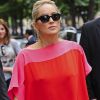 Sharon Stone sort de son hôtel à Paris le 29 juin 2012