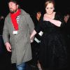 Adele et son compagnon Simon Konecki en décembre 2010 à Londres. Le 29 juin 2012, la chanteuse anglaise a annoncé être enceinte de leur premier enfant.