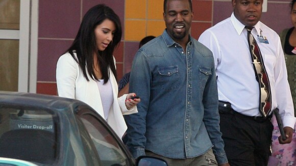 Kanye West : Très famille avec Kim Kardashian, mais érotique avec Anja Rubik