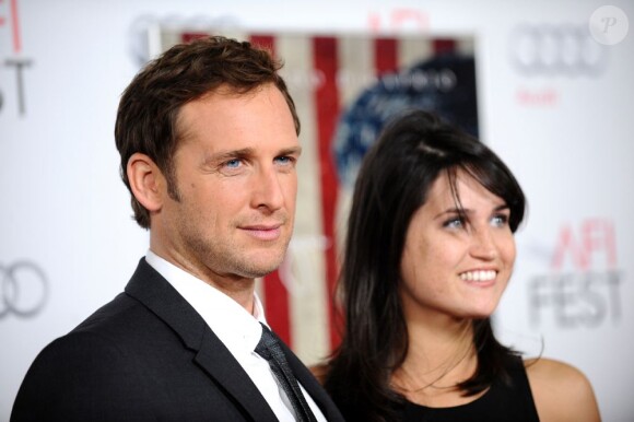 Josh Lucas et Jessica à la première de J. Edgar de Clint Eastwood, dans lequel il jouait, à Los Angeles, le 3 novembre 2011.