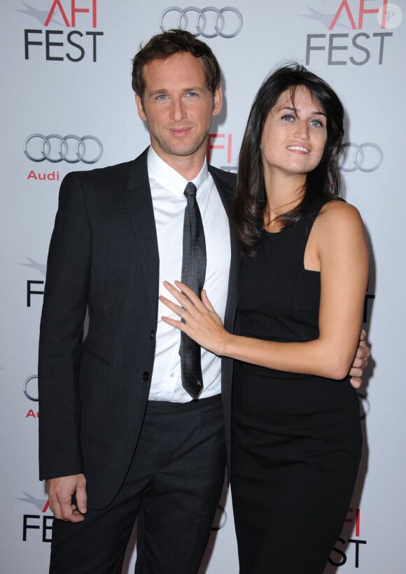 Josh Lucas et Jessica à la première de J. Edgar de Clint Eastwood, dans lequel il jouait, à Los Angeles, le 3 novembre 2011.