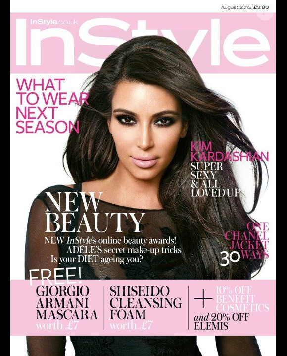 Kim Kardashian en couverture du magazine InStyle UK d'août 2012.
