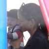 Jennifer Garner au parc avec Seraphina et le petit Samuel, à Los Angeles, le 5 juillet 2012 - Le petit garçon ressemble beaucoup à Seraphina