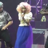 Nicki Minaj : La rappeuse ultra sexy met le feu au Zénith de Paris