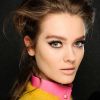 Défilé , Automne-Hiver 2012/2013.
Le mascara, l'outil indispensable pour un regard hypnotique.