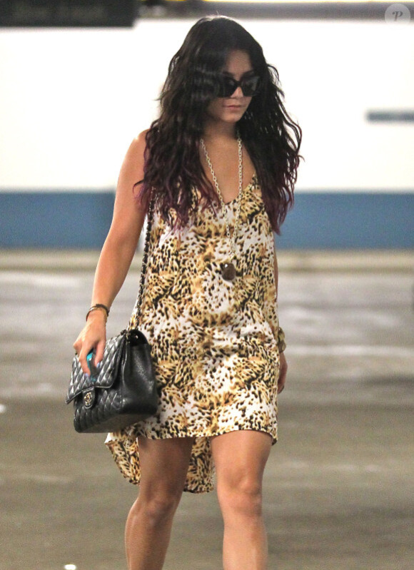 Vanessa Hudgens sort d'un rendez-vous professionnel à Los Angeles, le vendredi 13 juillet 2012.